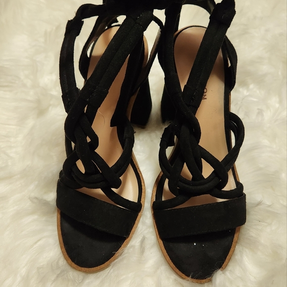 Z London/ Black Strappy Heels - Picture 2 of 6